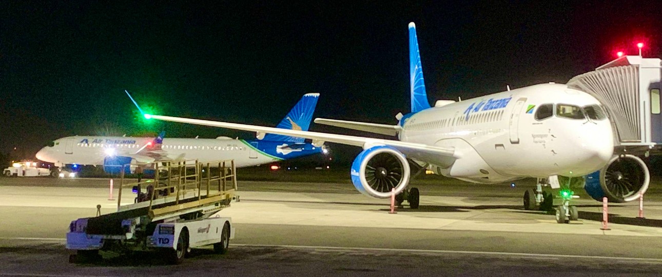 Airbus A220-300 von Air Tanzania: Der Flugplan wird ausgedünnt.