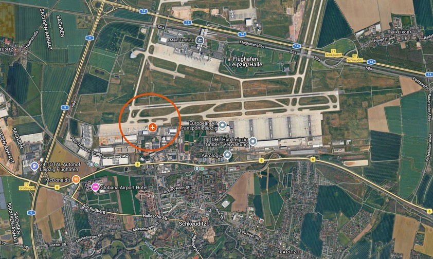Der südliche Teil des Flughafens Leipzig/Halle: Die Markierung zeigt, wo die Frachter von Antonov Airlines stehen. 