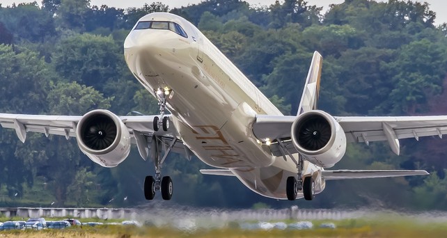 mankiewicz etihad airbus a321 lr 01