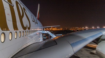 Airbus A380 von Emirates: In China mussten jetzt 373 Reisende eine ganze Nacht im Superjumbo aushalten.