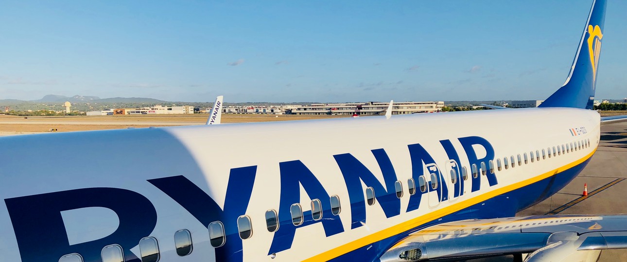 Boeing 737 von Ryanair: Wenn Piloten zu oft abwesend sind, gibts eine Verwarnung.