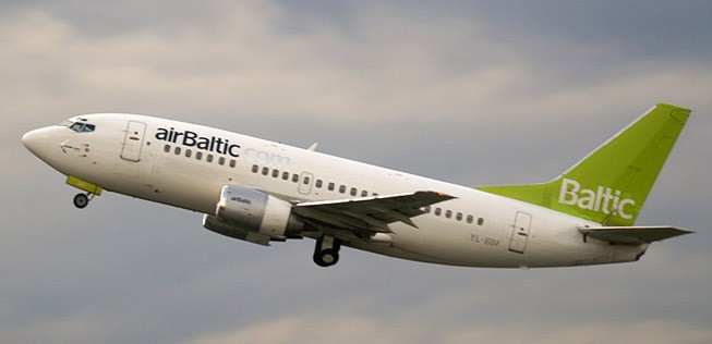 … und airBaltic. Die lettische Fluglinie schafft es auf Platz 1 – mit einer fulminanter Pünktlichkeit von 94,9 Prozent.
