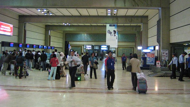 In zwanzig Jahren wird man in Indonesien etwa 270 Millionen Fluggäste pro Jahr zählen. Der größte Teil dürfte über Jakarta fliegen, mit derzeit etwa 60 Millionen Passagieren der größte Airport des Landes.