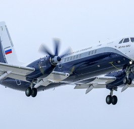 Der kommende russische Turboprop-Regionalflieger heißt Il-114-300. Die verbesserte Neuauflage der Ilyushin Il-114 <a href="https://www.aerotelegraph.com/erstflug-russland-bringt-turbopro-flieger-il-114-300-in-die-luft" target="_blank" rel="noopener">absolvierte im Dezember 2020 ihren Erstflug</a>. Erste Auslieferungen sind für das Jahr 2023 anvisiert.