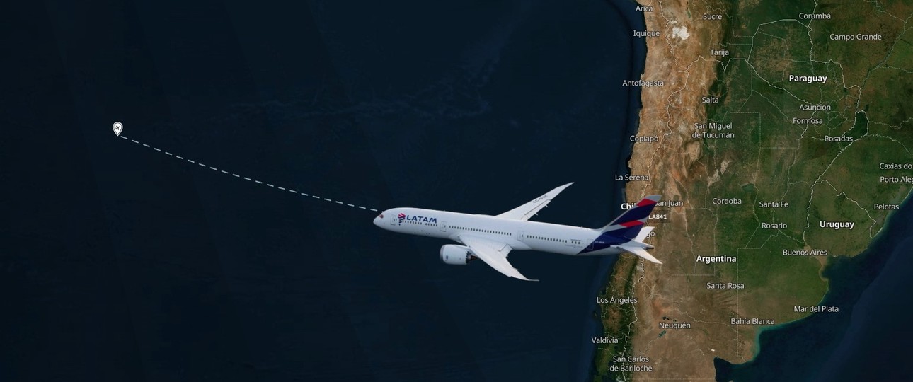 Dreamliner von Latam und die Route nach Rapa Nui: eine Insel, weit Weg vom Festland.