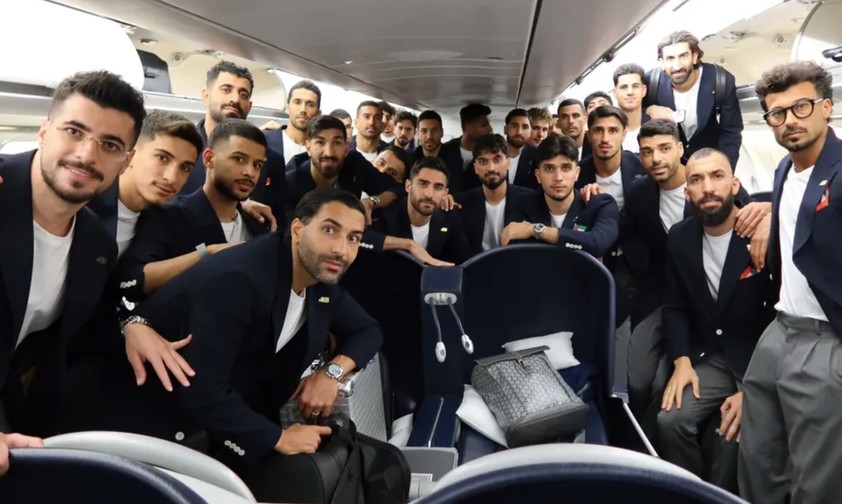 usc iran nationalmannschaft airbus a340 02