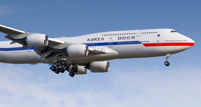 boeing 747 8 22001 02