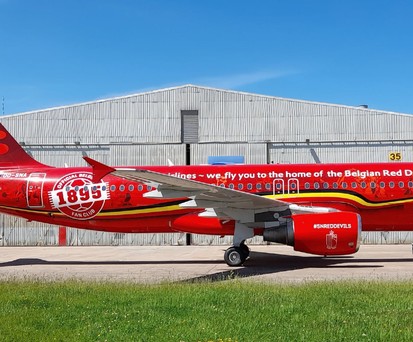 Brussels Airbus A320 mit dem Kennzeichen OO-SNA in seiner neuen Lackierung. Vorher ...