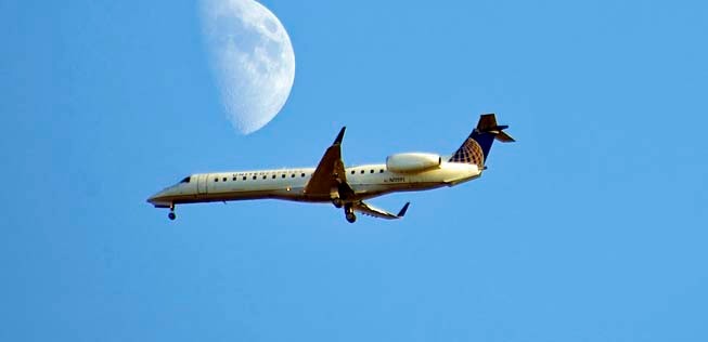 Flieger von United: Merkwürdige Route.