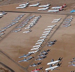 Flugzeugfriedhof: Mit Ersatzteilen lässt sich viel Geld machen.