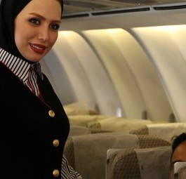Flugbegleiterin von Mahan Air: bald nach Südamerika unterwegs.