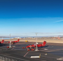 De Havilland Canada Dash 8-200 on Air Greenland am Flughafen Nuuk: