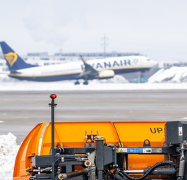 Ryanair-Jet am BER: Nicht glücklich mit dem Nachtflugverbot.