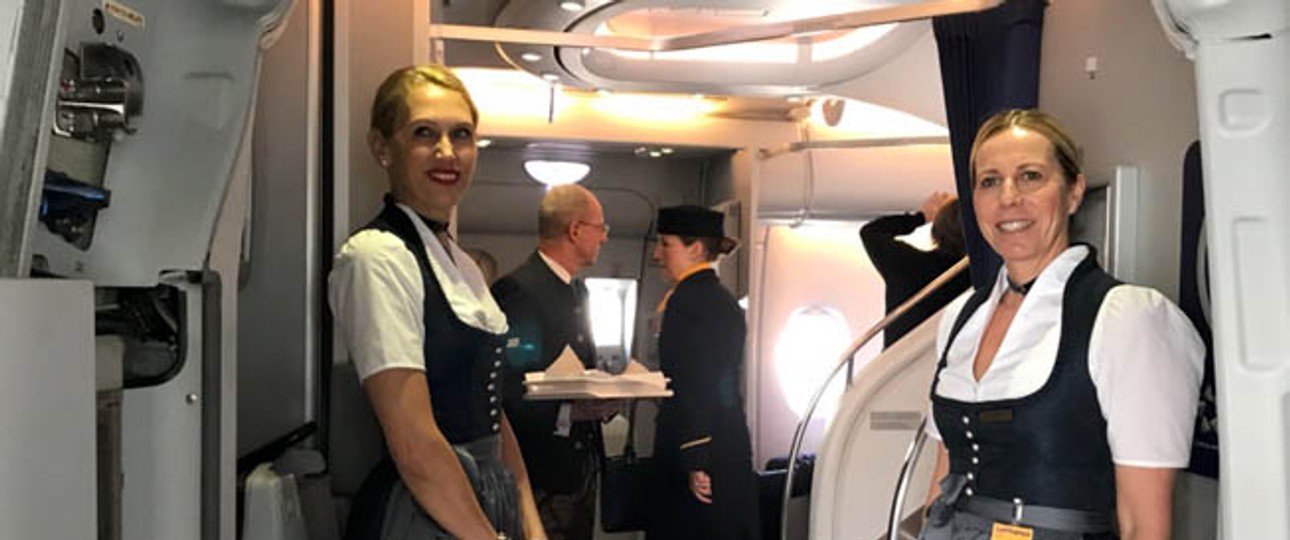 Geladene Gäste durften mit auf den Spezialflug.