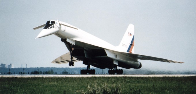 Zhukovskys Tu-144 flog von 1996 bis 1998 als Versuchsflugzeug bei der Nasa und erhielt dafür schnellere Triebwerke.