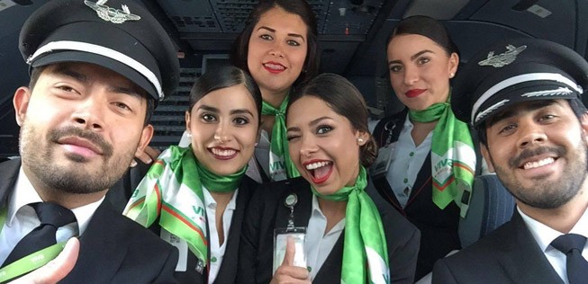 Crew von Viva Aerobus: Die Fluglinie ist bald ganz in mexikanischen Händen.