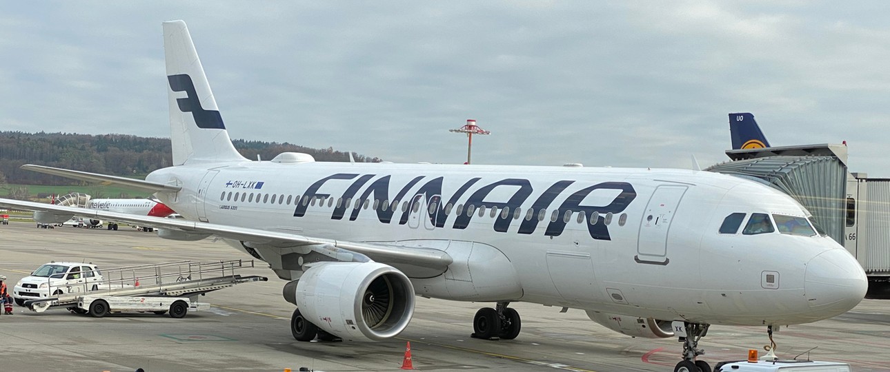 Airbus A320 von Finnair: Der Flugbegleiter fiel aus 3,6 Metern aufs Vorfeld.