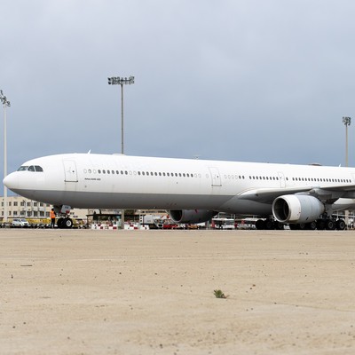 ex lufthansa airbus a340 600 d aihv palma usc