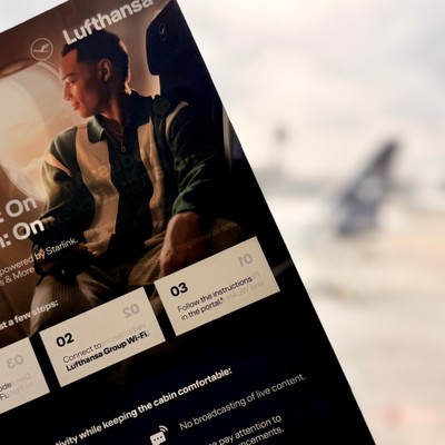So weist Lufthansa auf die Spielregeln hin: Neues Highspeed-Internet an Bord.