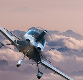 Kleinflugzeug im Flug: Pilotinnen und Piloten müssten besser geschult werden.