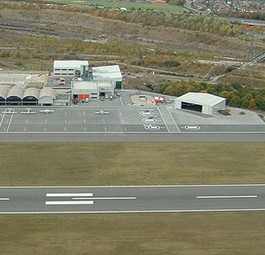 <b>Sheffield City Airport, Großbritannien: </b>Nicht nur in Deutschland werden Flughäfen falsch geplant: Sheffield war bis 1997 die einzige britische Großstadt ohne Flughafen. Der City Airport sollte das ändern – doch die Landebahn wurde zu kurz geplant, es konnten nur Turboprops landen. Der letzte Linienflug hob 2002 ab. Nach fünf Jahren Betrieb war Schluss. Das Gelände soll zu einem Business Park umgewandelt werden.