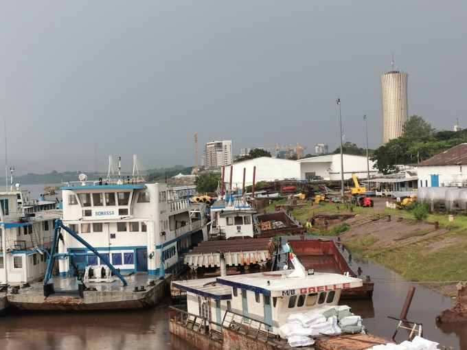 Der Tour Nabemba in Brazzaville