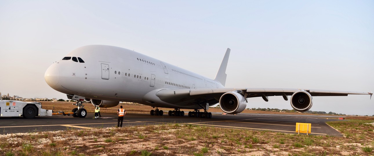 Gestatten, die 9H-MIP. Der erste Airbus A380 von Hi Fly trägt ein Kennzeichen, das die Buchstaben des Nachnamens des Firmengründers aufnimmt.