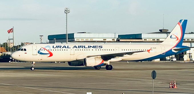 Airbus A321 Ural Airlines