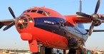 Antonov An-12B vo Cavok Airlines: Robuster Hochdecker.