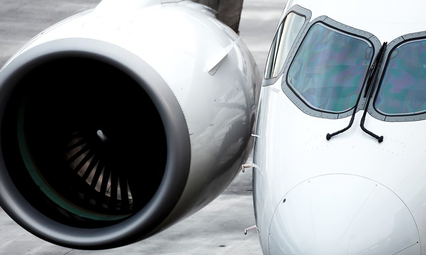 Airbus A220 von Swiss: Die Airline sucht nach der Ursache des Triebwerksversagens.