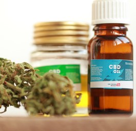 CBD-Öl: Kann zu einem positiven Dorgentest führen.