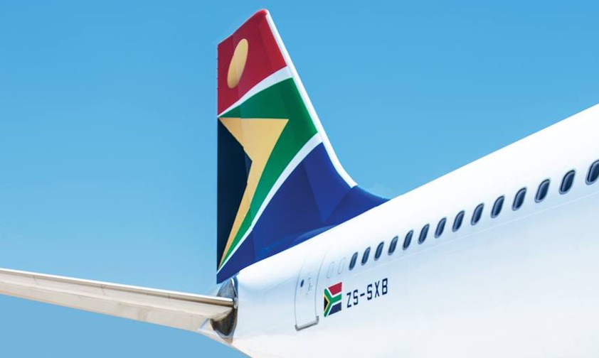 Leitwerk eines Airbus A340 von South African Airways: 2021 will die Fluggesellschaft wieder Gewinn machen.
