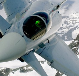 Eurofighter der österreichischen Luftwaffe: Stieg zum Fracther auf, um zu sehen, was los ist.