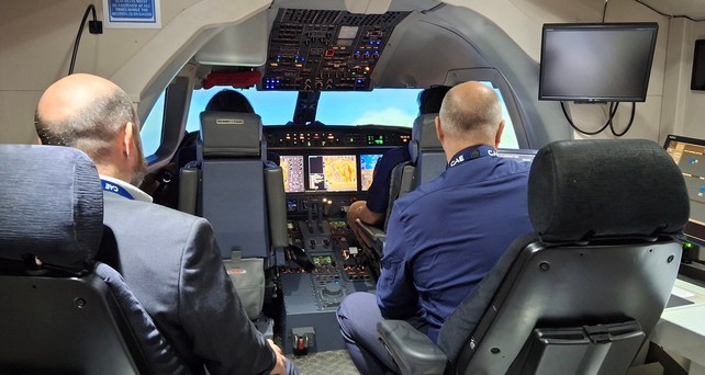 Session im Simulator: Die Branche braucht neue Pilotinnen und Piloten.