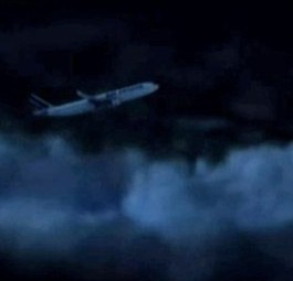 Der Pilot zieht das Flugzeug hoch: So stellte der TV-Sender France 3 die Szene nach.