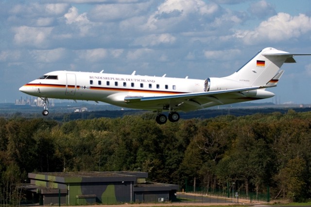 Die Maschine gehört der Flugbereitschaft.