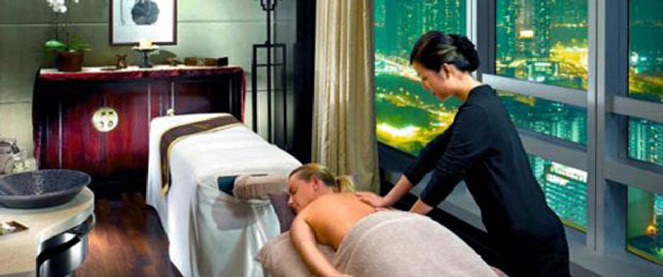 Wohltat nach der Langstrecke: Cathay Pacific bietet für 30'000 Meilen eine 2-stündige Spa-Anwendung in einem Hotel in Hongkong an.