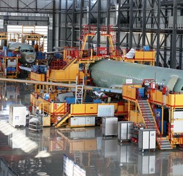 Endmontage von A320 in China: Airbus will den Ausstoß nicht mehr groß erhöhen.