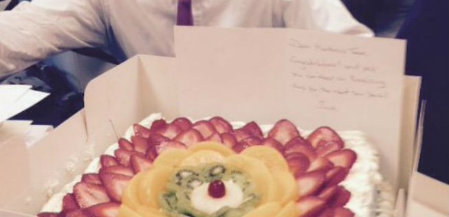 Kuchen aus Holland: Heathrows erste Torte aus Amsterdam.