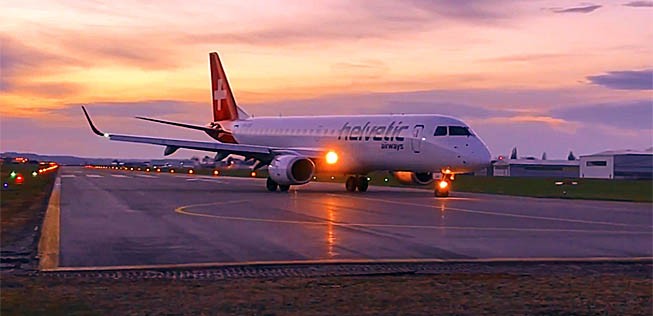 Embraer von Helvetic Airways in Altenrhein St.Gallen.