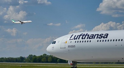 lufthansa airbus a340 600 mahan air