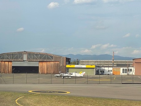 Die General Aviation am Flughafen Basel: Nach Plänen des Airports soll die Leichtaviatik weg.