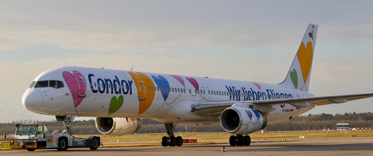 Die D-ABON im Sonderdesign mit dem Taufnamen Willi: Eine von noch sieben Boeing 757-300 von Condor.