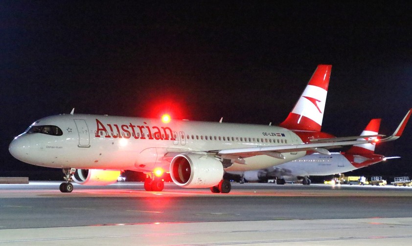 oe-lzn austrain airlines airbus a320 neo