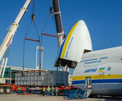 Beladung der An-225: Es ging über die Anden.