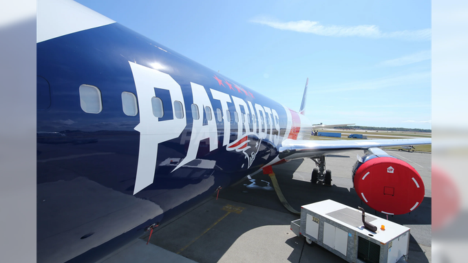 Die beiden Boeing 767-300 ER der New England Patriots werden auch zum Maskentransport eingesetzt.