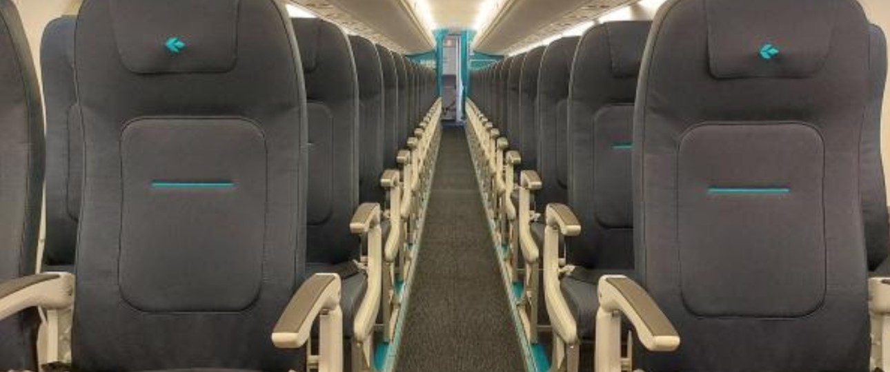 Air-Dolomiti-Kabine: Bald mehr Ähnlichkeit mit den Schwestern.