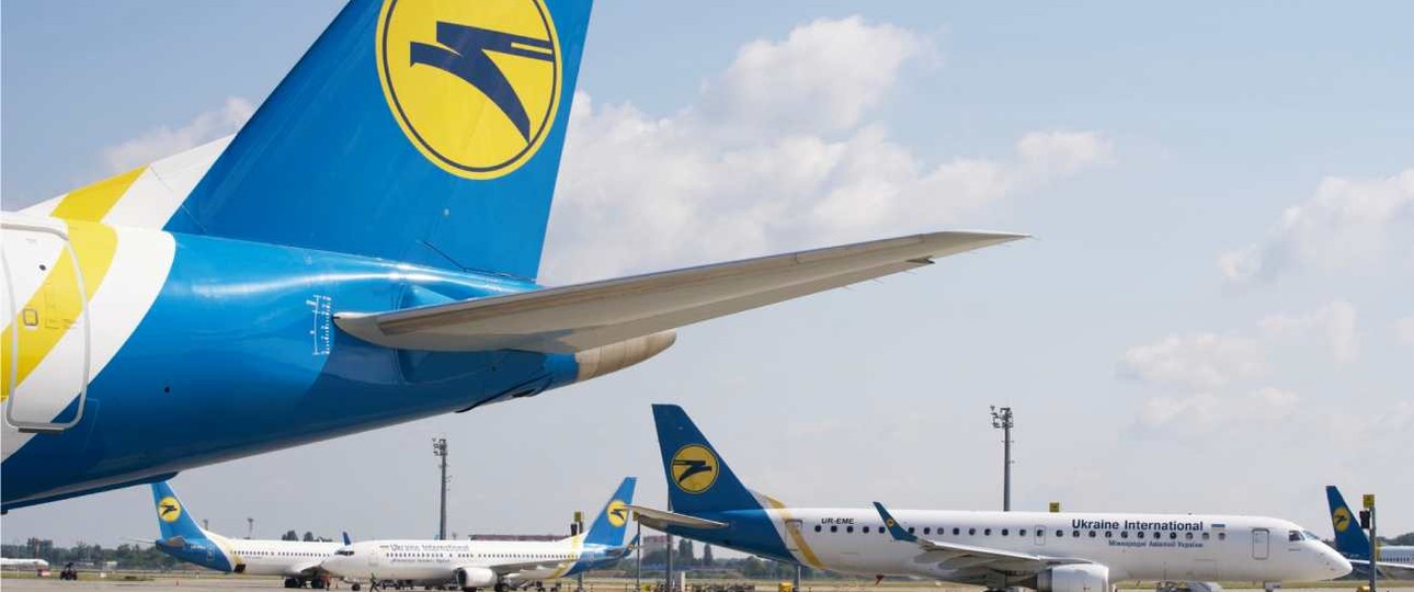 Flugzeuge von Ukraine International Airlines: Drei Maschinen fliegen künftig für Windrose Airlines.