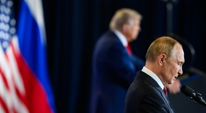 Donald Trump und Valdimir Putin beim Treffen in Alaska: Wie reist der russische Präsident nach Budapest?