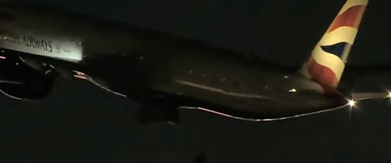 Abfallendes Rad: Das Flugzeug flog ohne Probleme bis ans Ziel in London. 